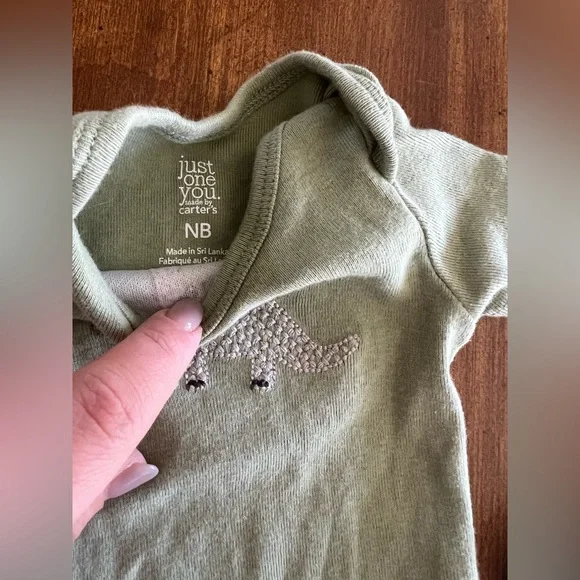 Carters Dinosaur Set Newborn - Picture 4 of 4